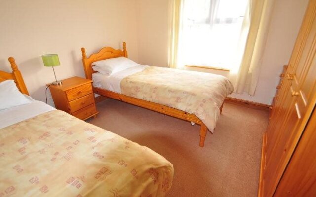 Warrens Village Motel and Self Catering