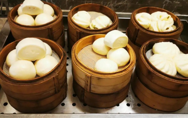 Yitel Premium (Shanghai Wujiaochang Metro Station)