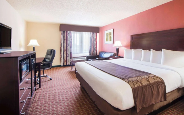 Grand Prairie Hotel