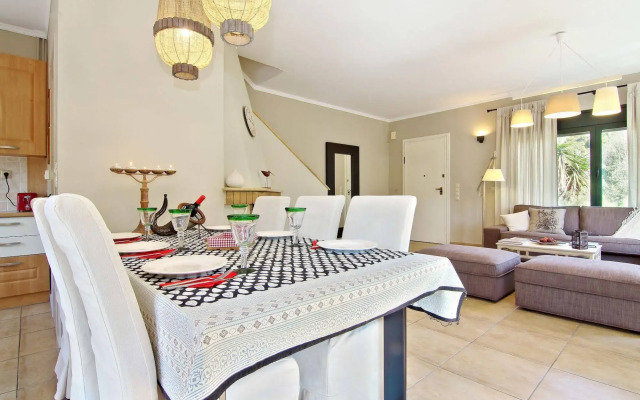 Glyfada Seaside Residence