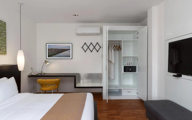 Tao Riverside Residence