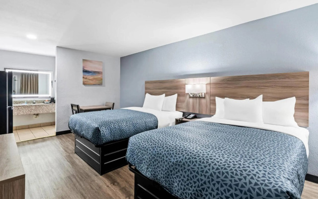 Travelodge by Wyndham New Orleans West Harvey Hotel
