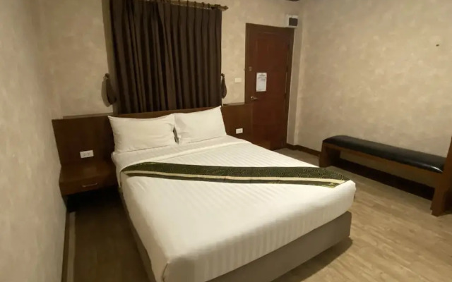 RoomQuest Chonburi Laem Chabang