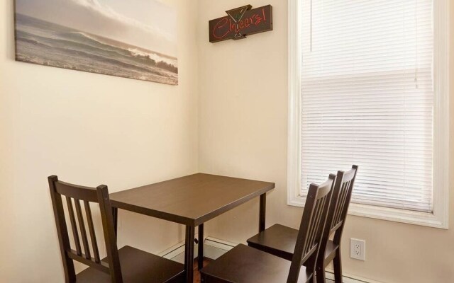 Cozy, modern Apartment 20min to NYC