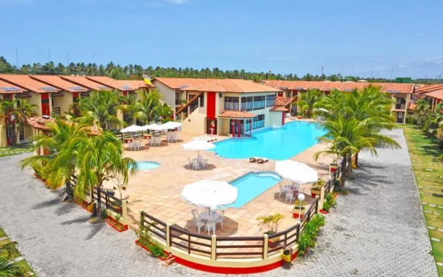 Casa Duplex 3 suítes em Condomínio Fechado