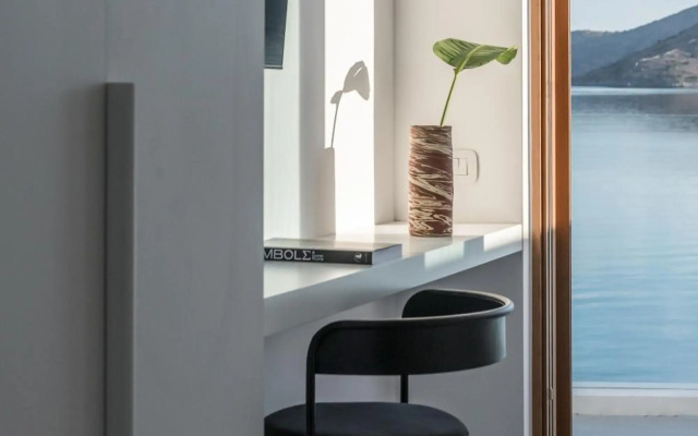 Villa Mimaze Minimalist Living