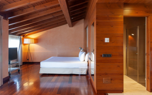 Montanyá Hotel