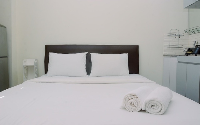 Comfort Studio at Green Pramuka Apartment near Shopping Center – Guest Rooms – Jakarta