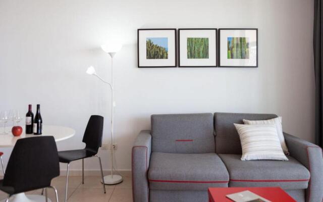 RentOnTheBeach Studio 4
