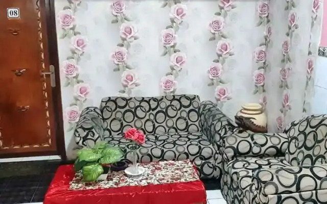 Dharmawati Stay at Surabaya