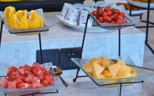 Ruidu e hotel state (grape shed store)