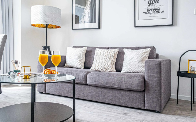 MAG 214 Tower 1 by LUX Holiday Home