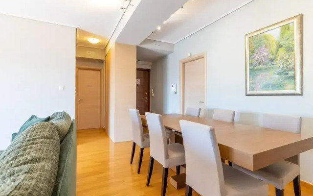 Petralona Dazzling top Floor 2BD AP