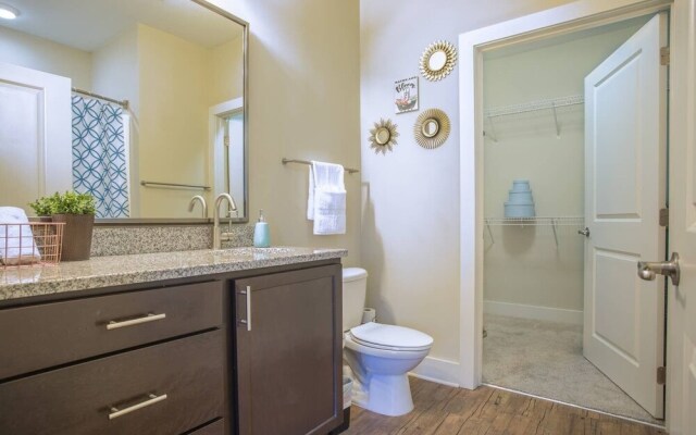 Frontdesk - Mezzo 1 Southpark Apts Charlotte, NC