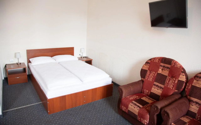 Good Stay Dinaburg Hotel