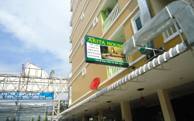 Arita House
