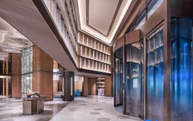 Crystal Hotel Qingdao(Yan'an 3rd Road)Taidong Pedestrian Street