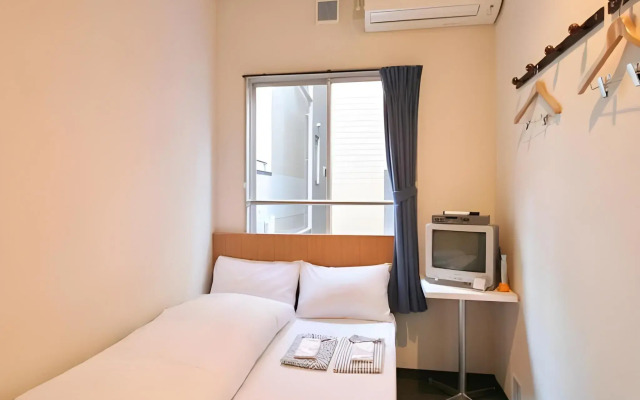 Sakura Hotel Jimbocho - Hostel