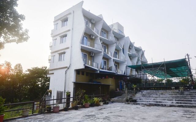 Oyo 62456 Dream Palace