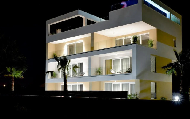 Luxury Apartments La Perla