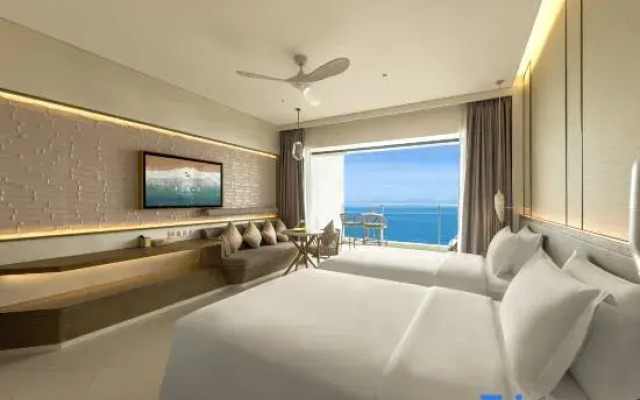 Salt Crystal Hotel By RìChū