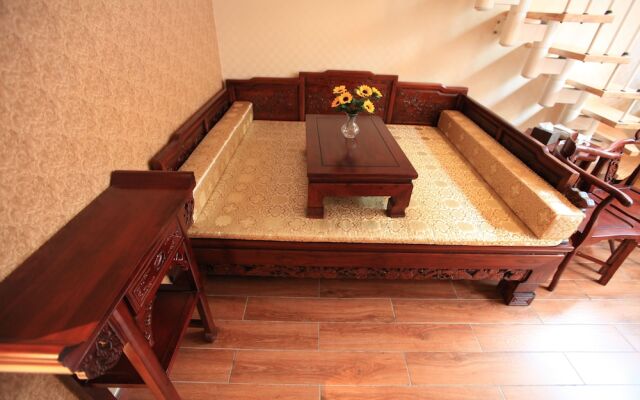 Zhantan Courtyard Hotel