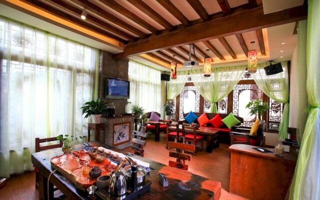 Lijiang Yanlan Cuishe Boutique Inn
