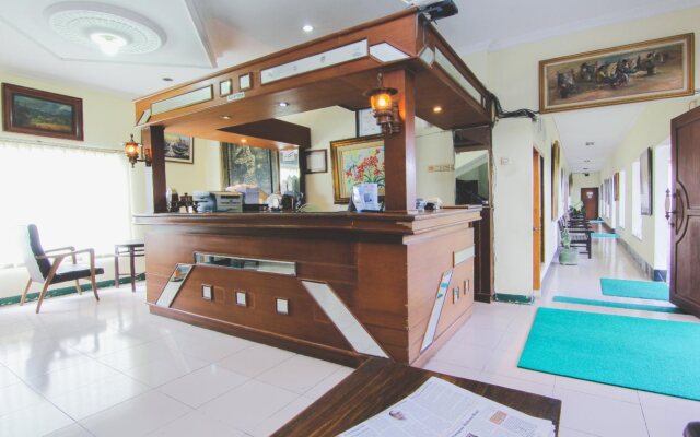 Hotel Bandara Asri RedPartner