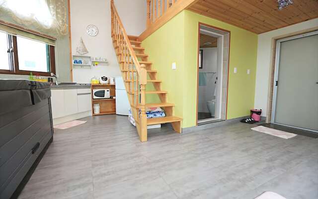 Ganghwa Rulru Ralra Pension