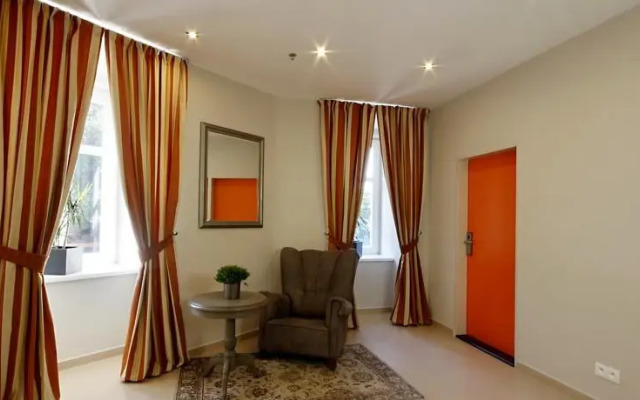 Hotel 123