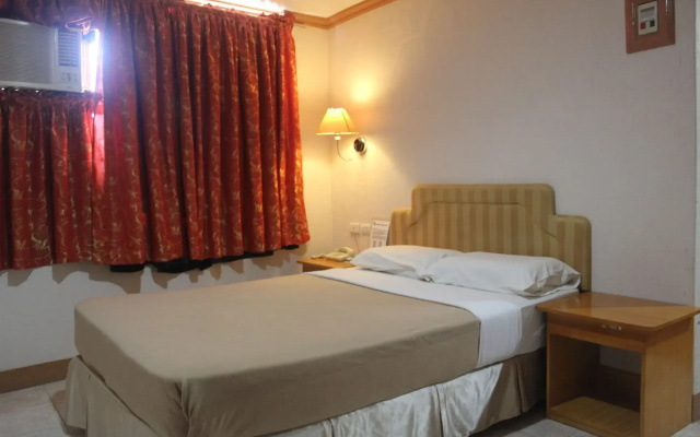 Elegant Circle Inn