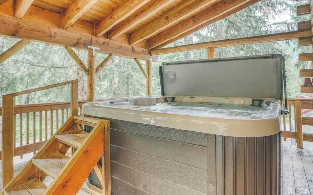 Cedarwood Lodge