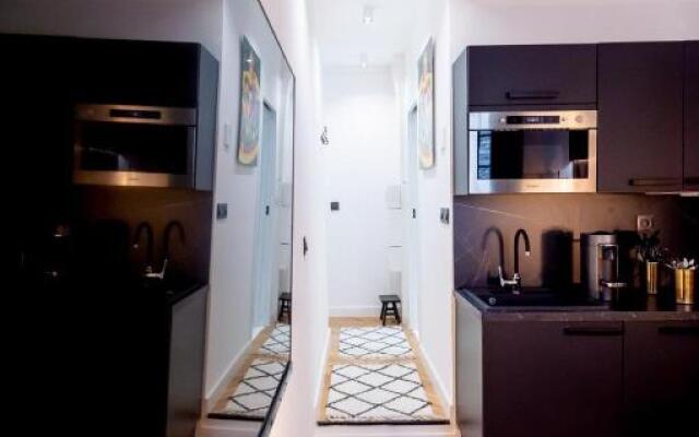 Superbe studio balcon Plage/ Prom. des Anglais 103