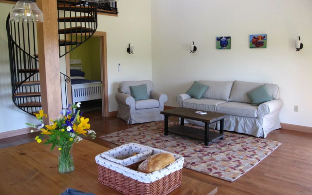 Fat Sheep Farm & Cabins