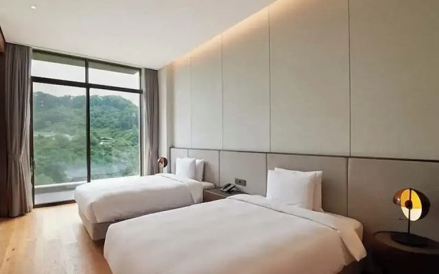 Sagewood Hong Cheon