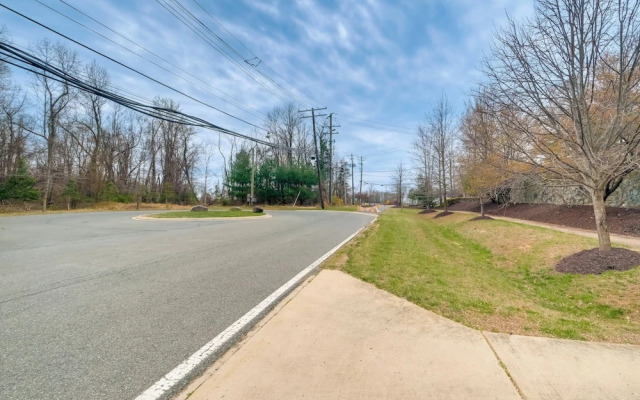 Pet-friendly DC Area Condo w/ Yard!