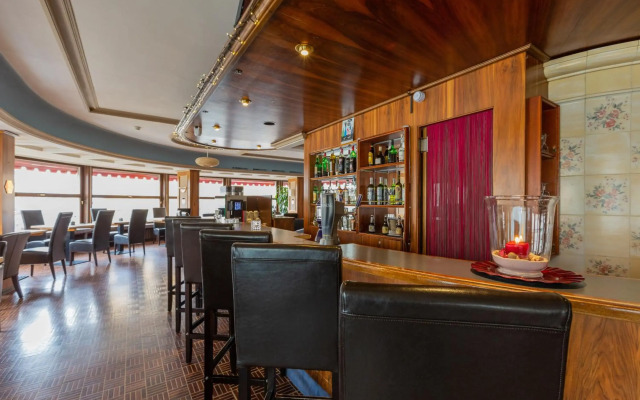 Athmos Hotel