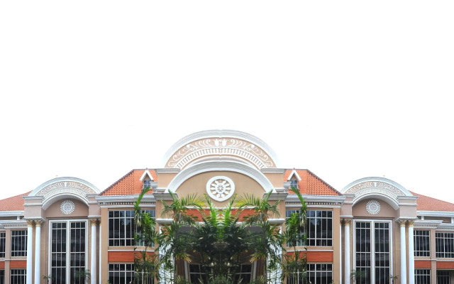 Royal Hotel and Convention Tretes