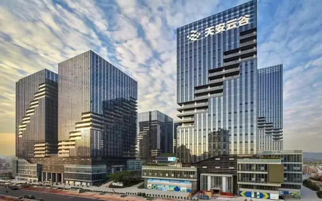 Lavande Hotel (Shenzhen North Railway Station, Gangtou Metro Station)