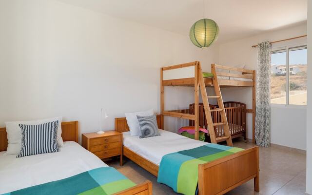 Beach House for Vacation - H2ome