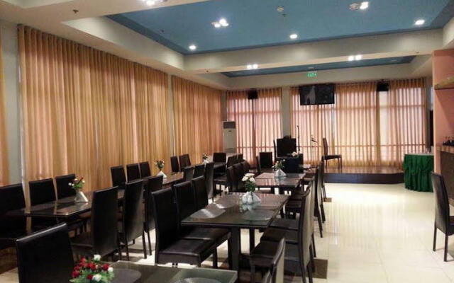 Cebu Capitol Central Hotel & Suites powered by Cocotel