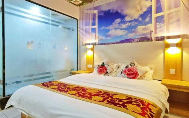 Kailaifu Haoting Hotel (Nanning Binhu Road Metro Station)