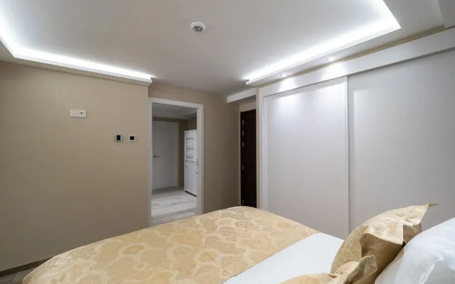 Aparthotel Esquirol