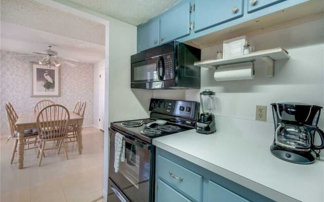 Madeira Beach Yacht Club 323E - Two Bedroom Condo