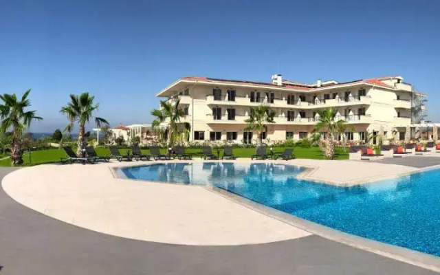 King Maron Wellness Beach Hotel