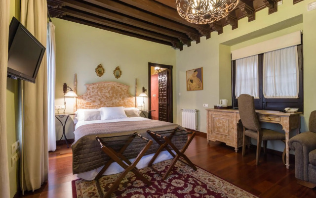 Palacio Mariana Pineda Hotel