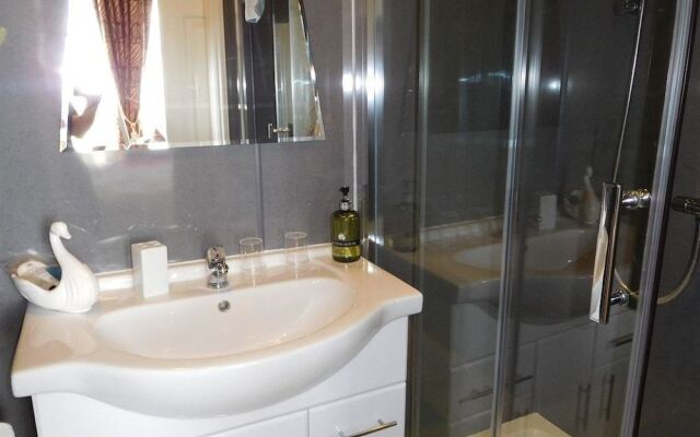 Somerton Guest House