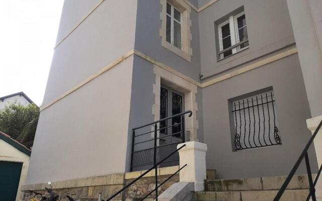 Appartement Biarritz, 1 pièce, 2 personnes - FR-1-239-612