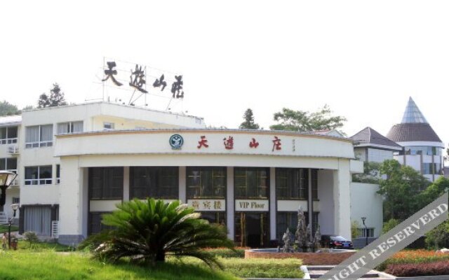 Tianyou Manor
