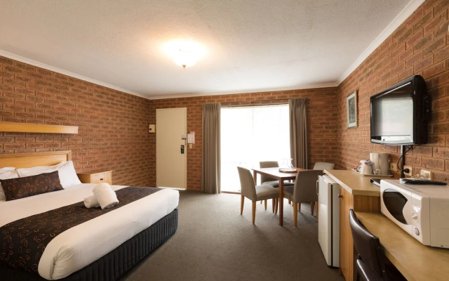 Advance Motel